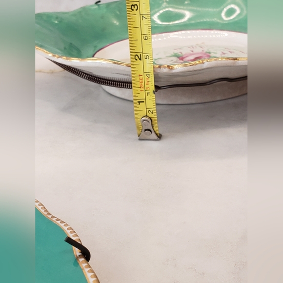 5 Vintage Green Floral Plates with Gold Rim - Picture 3 of 16